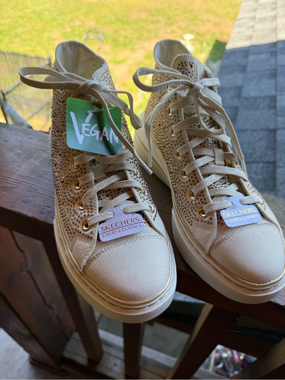 NWT Skechers Vegan sparkly high top runners